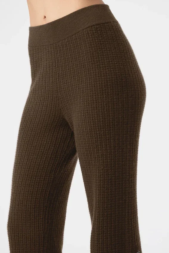 Pantalon en cachemire High-Waist et motif gaufré moelleux - Espresso