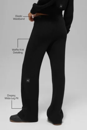 Pantalon en cachemire High-Waist et texture gaufrée – Noir