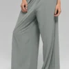 Pantalon large Breezy (coupe classique) - Gris lunaire