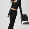 Pantalon large taille mi-haute Unwind en pull – Noir