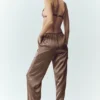 Pantalon Silk Luminous (coupe classique) – Alpine Cocoa