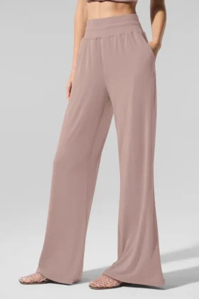 Pantalon évasé décontracté semi-transparent et délicat – Taupe