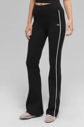Pantalon évasé Highline en maille côtelée – Noir/Blanc