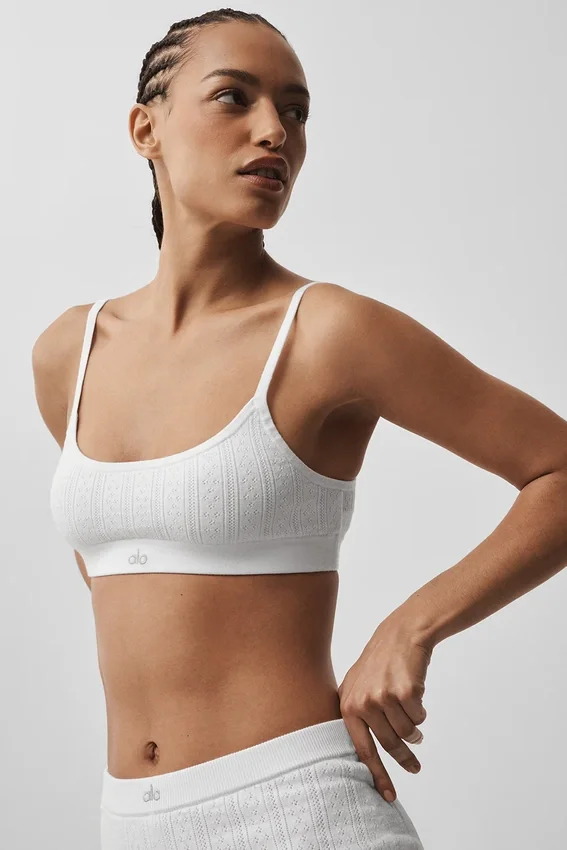 Pull « Be Mine » en maille pointelle – Blanc semi-transparent