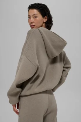 Pull à capuche Scholar – Cacao clair