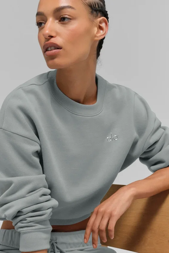 Pull à col rond Accolade court - Gris lunaire