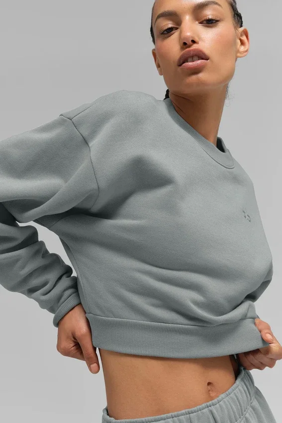 Pull à col rond Accolade court - Gris lunaire