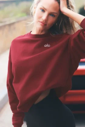 Pull à col rond Accolade - Rouge Summer Romance
