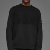 Pull à col rond en maille côtelée Domain Shift - Noir
