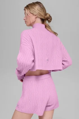 Pull à col roulé court à mailles torsadées « Winter Bliss » à manches longues – Candy Heart P