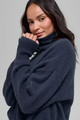 Pull à col roulé court « New Class » en laine et cachemire – Bleu marine