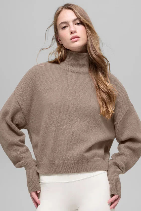 Pull à col roulé court New Class en laine et cachemire - Chai Latte
