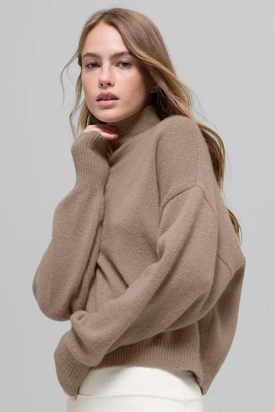 Pull à col roulé court New Class en laine et cachemire - Chai Latte