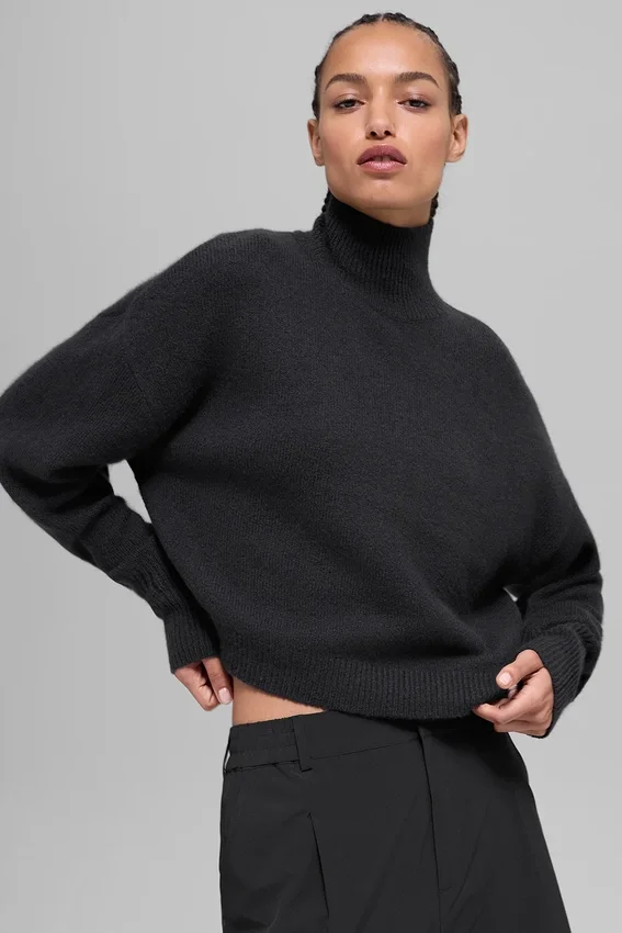 Pull à col roulé court New Class en laine et cachemire – Noir