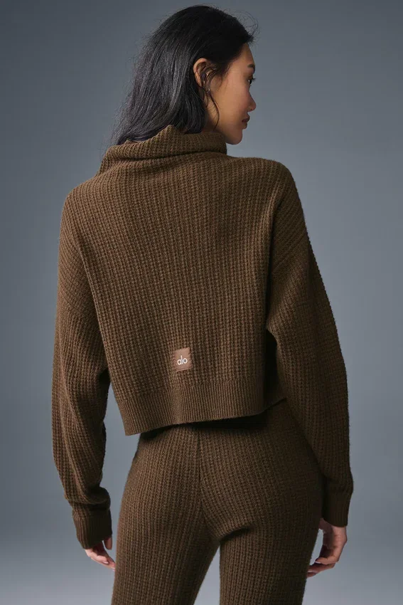 Pull à col roulé en cachemire moelleux à motif gaufré - Espresso