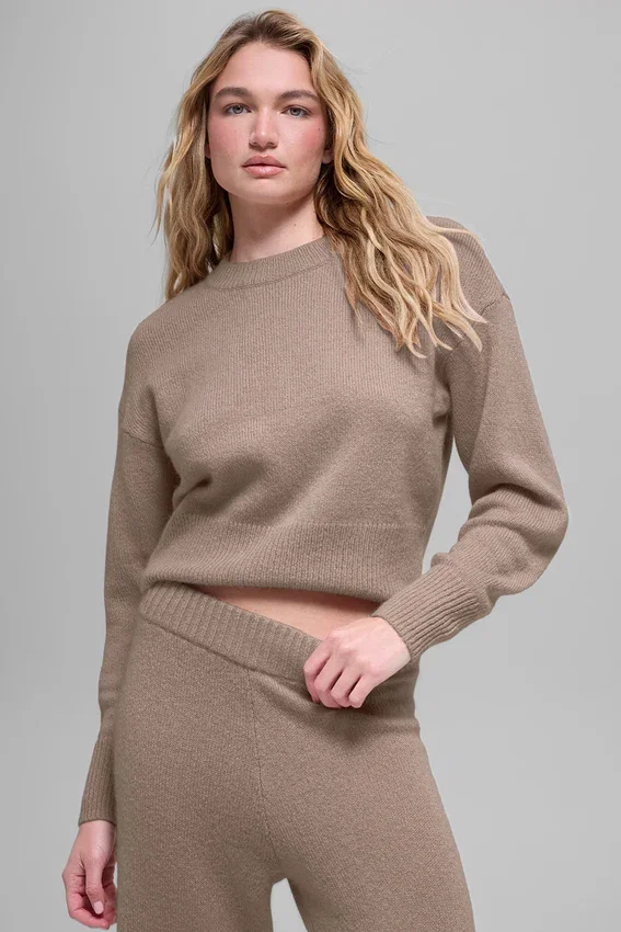 Pull court à col rond « New Class » en laine et cachemire - Chai Latte