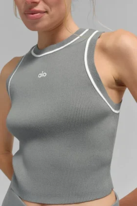Pull court Highline en maille côtelée – Gris lunaire/Blanc