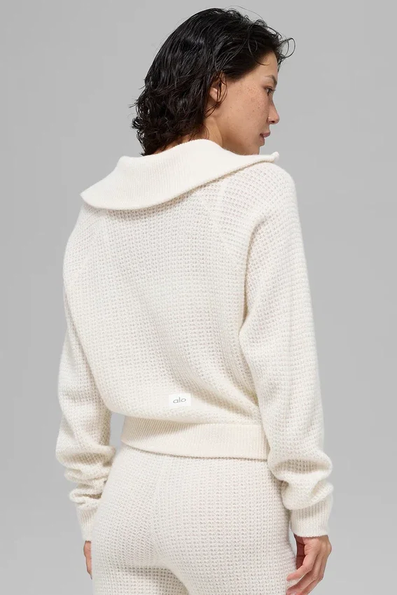 Pull en cachemire moelleux à motif gaufré avec fermeture éclair 1/4 - Ivoire