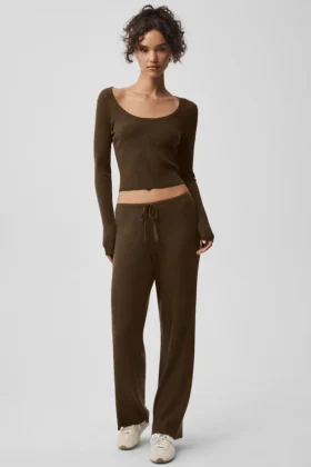 Pull large taille mi-haute en maille « Unwind » - Espresso