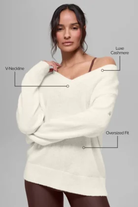 Pull oversize à col en V en laine et cachemire New Class – Ivoire