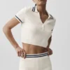 Pull tennis club en maille – Ivoire/Bleu marine