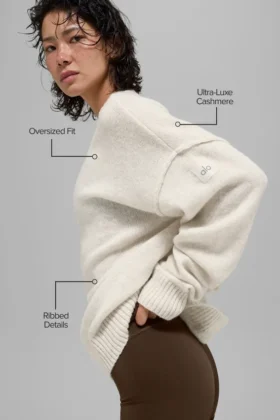 Pull unisexe à col rond « New Class » en laine et cachemire – Beige chiné