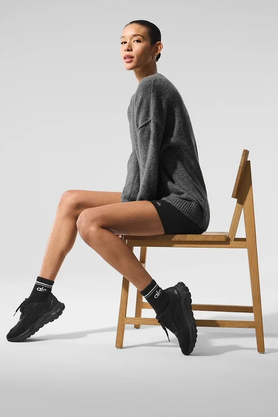 Pull unisexe à col rond « New Class » en laine et cachemire - Gris platine