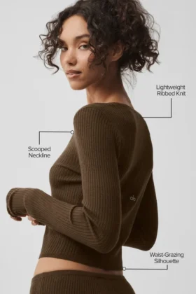Pull Unwind à manches longues en maille – Espresso