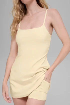 Robe de tennis Alosoft Encore – Jaune bougie