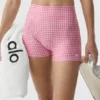 Short ajusté High-Waist Airlift à carreaux, 3" - Carreaux rose paradis