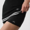 Short Alo Softsculpt taille mi-haute 2" – Noir
