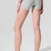 Short Alosoft « Heart Throb » High-Waist, 4” – Gris chiné athlétique/Blanc