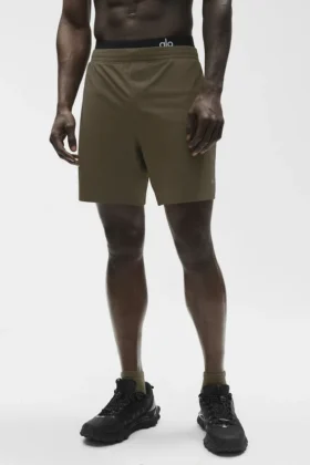 Short Conquer React Performance 7" - Olive Tree