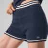 Short court en maille « Tennis Club » - Bleu marine/Ivoire