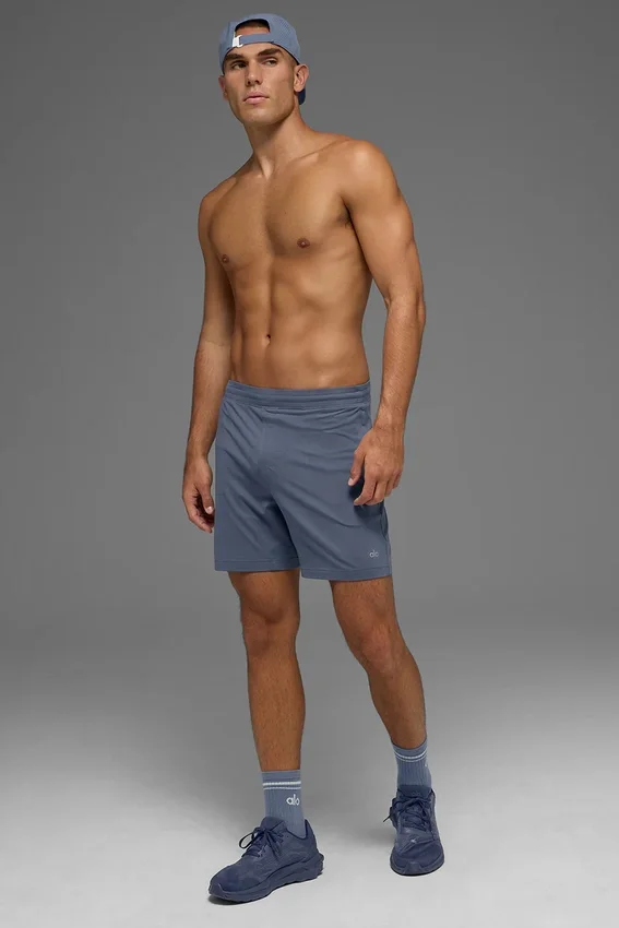 Short de performance Conquer React 7" - Bluestone