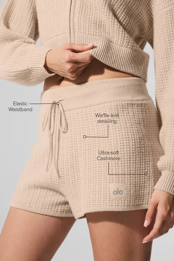 Short en cachemire High-Waist et texture gaufrée - Macadamia Blush