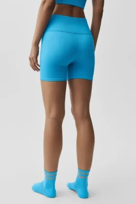 Short Favorite sans coutures à bords-côtes de 5″ – Bleu azur