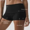 Shorts Alo Softsculpt taille basse à revers de 3" – Noir