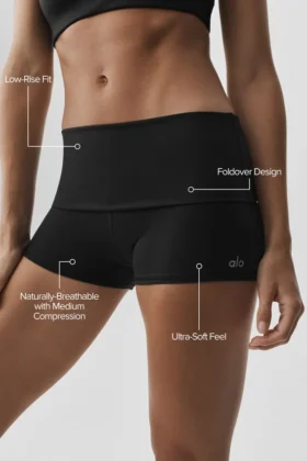 Shorts Alo Softsculpt taille basse à revers de 3″ – Noir