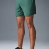 Shorts Conquer React Performance 7" - Lierre d'hiver