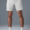 Shorts de performance Conquer React 7" - Gris chiné athlétique