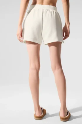 Shorts de survêtement Low Key — Ivoire