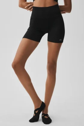 Shorts « Favorite » à côtes sans coutures 5″ – Noir