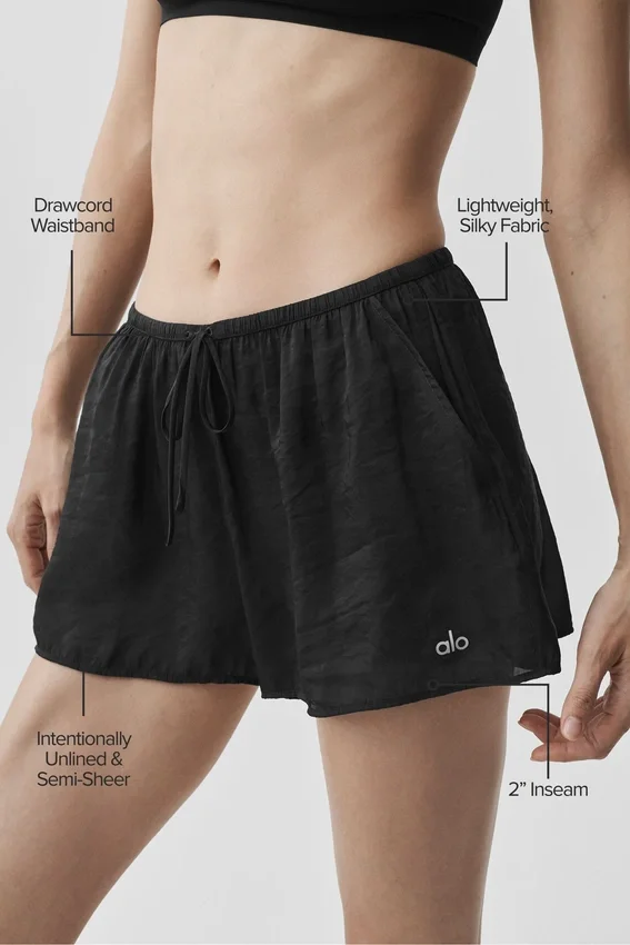 Shorts mi-transparents « Golden Hour » à taille mi-haute – Noir