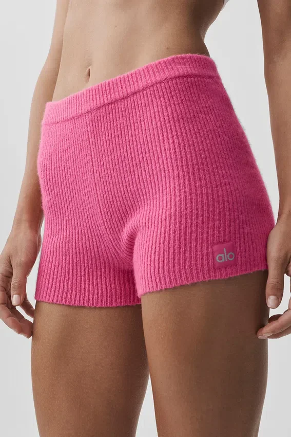Shorts Noble en laine et cachemire à côtes – Rose paradisiaque