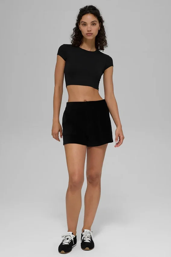 Shorts « On Duty » en micro-velours côtelé – Noir