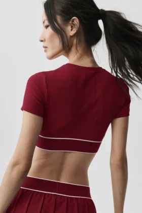 Soutien-gorge à manches courtes Alo Softsculpt « Amp It up » – Summer Romance Red