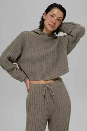 Sweat à capuche Winter Bliss en maille torsadée – Cacao clair