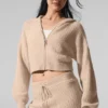Sweat à capuche zippé intégral en cachemire moelleux à motif gaufré - Macadamia Blush