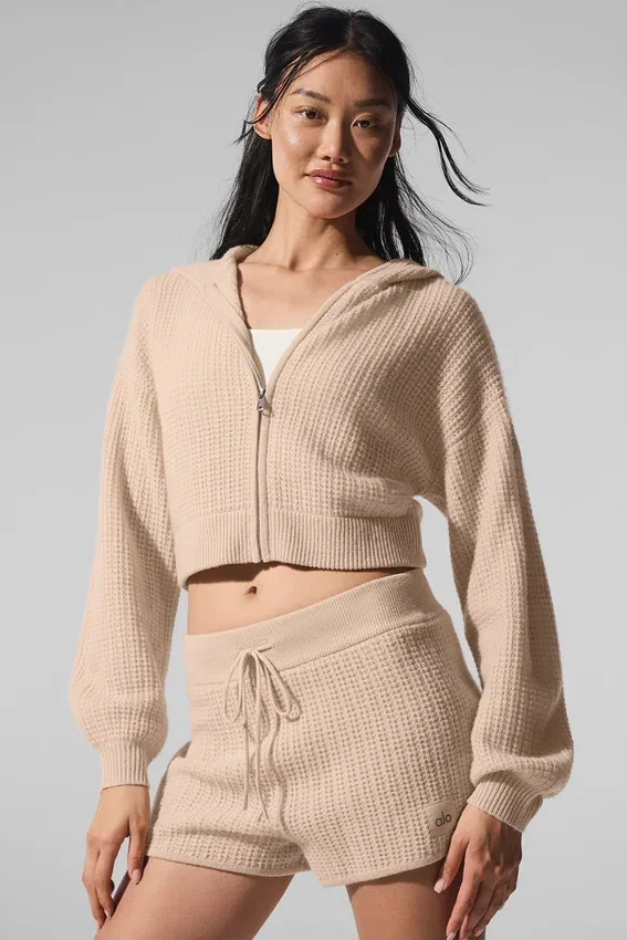 Sweat à capuche zippé intégral en cachemire moelleux à motif gaufré - Macadamia Blush